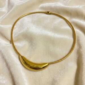 gold minimalist crescent bar choker necklace