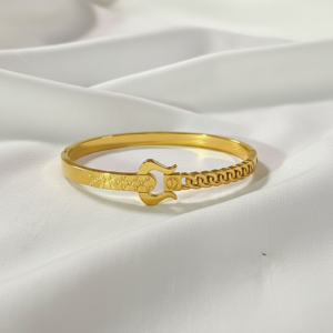 divine trident gold bangle with dual texture detailing