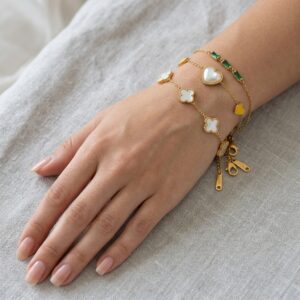 gold heart & clover charm bracelet combo