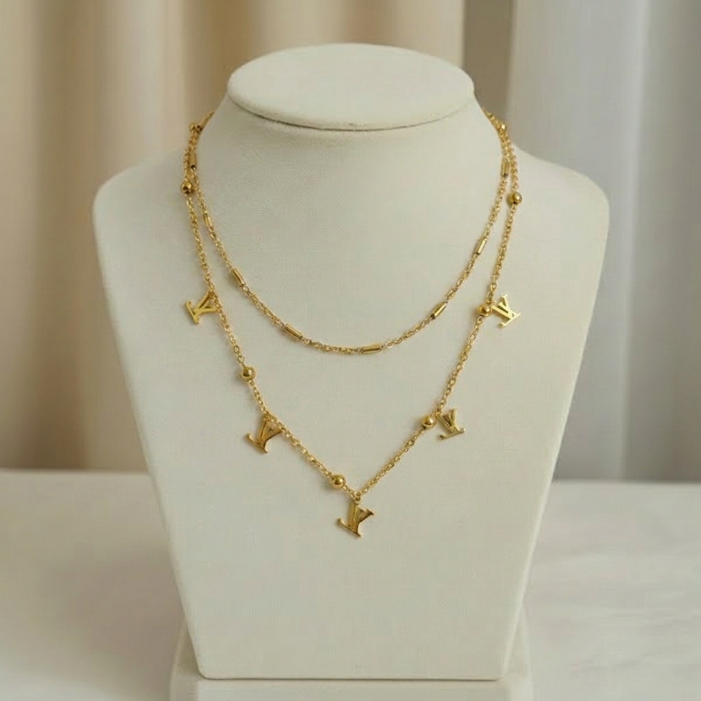 jewellery on dummy professional 202605151047 jewellery on dummy professional 202605151047